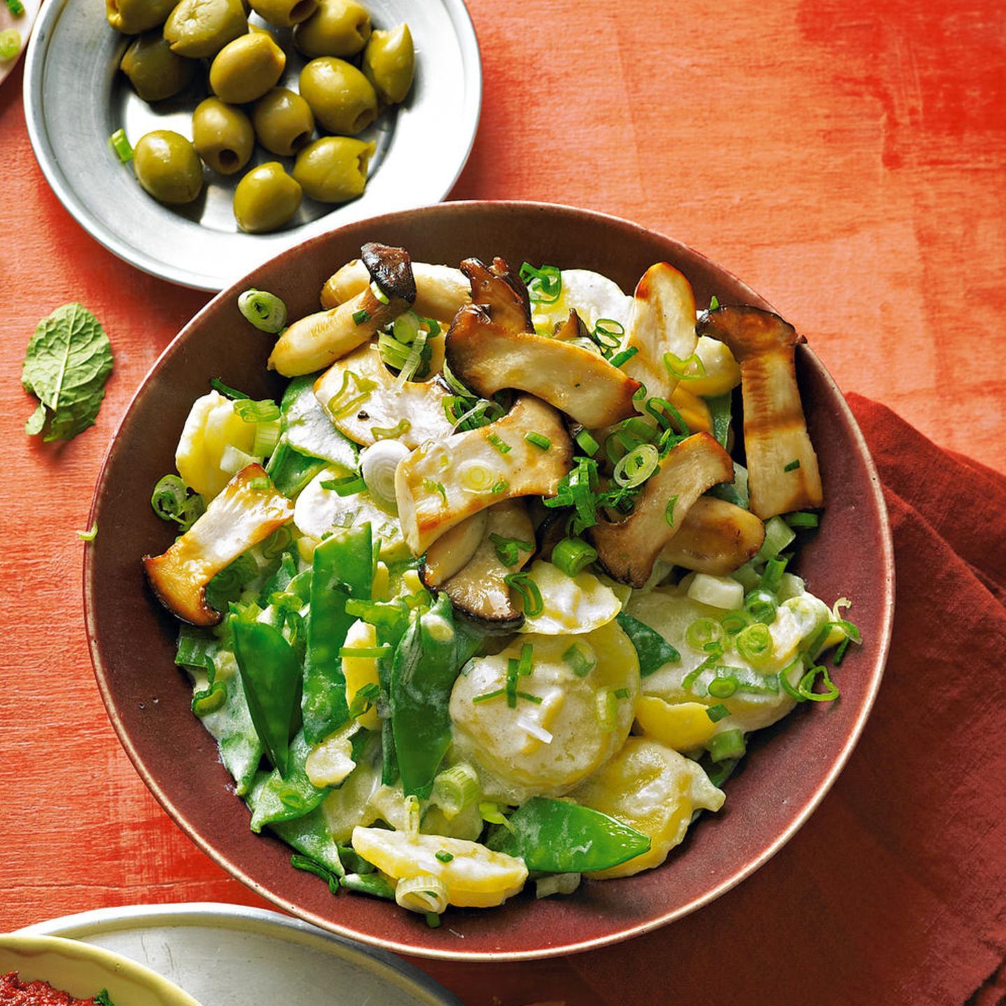  Kartoffelsalat Hintergrundbild 1440x1440. Kartoffelsalat Caprino mit gegrillten Kräuterseitlingen
