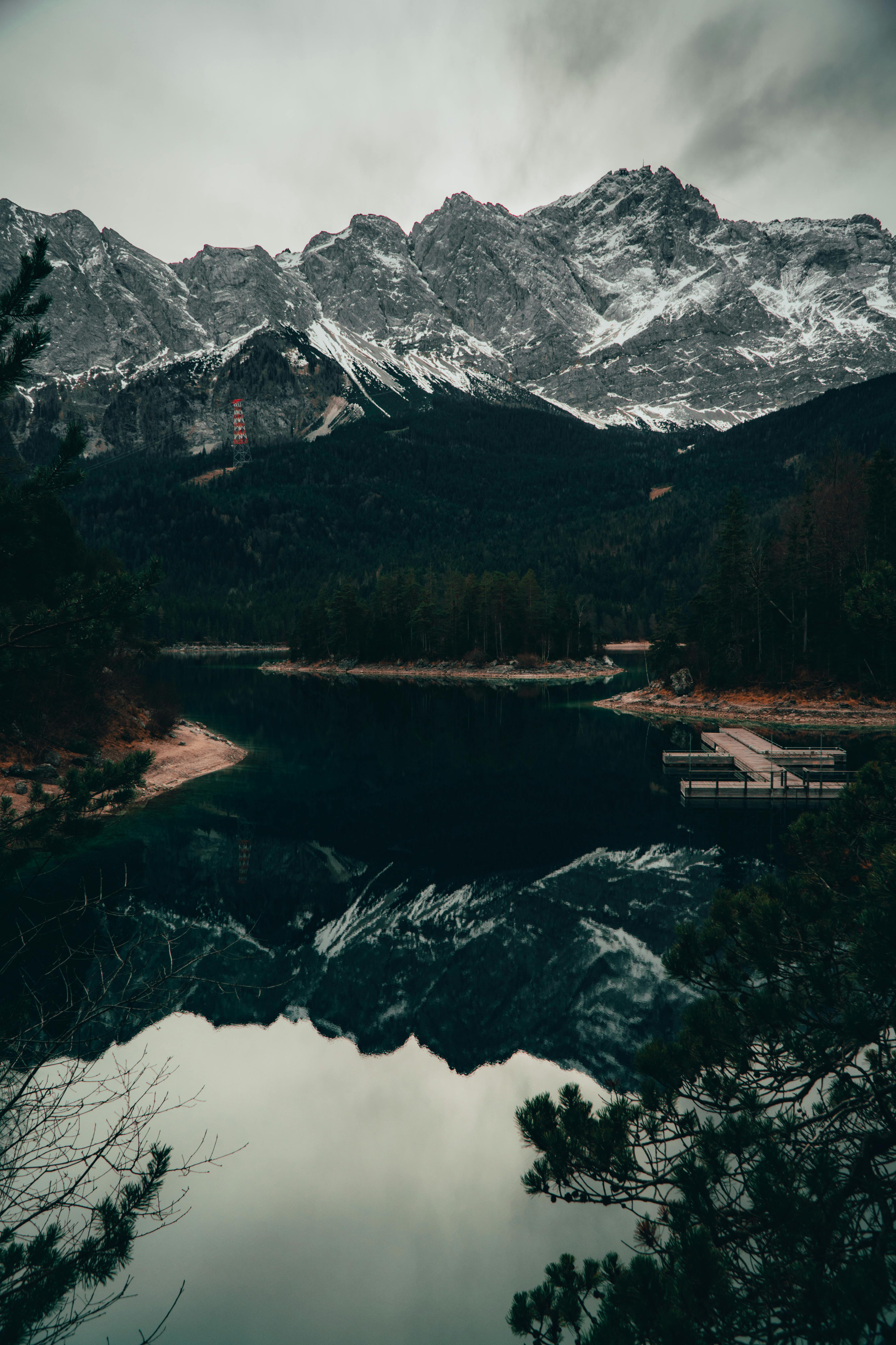  See Hintergrundbild 4000x6000. View of a Lake in Mountains · Free
