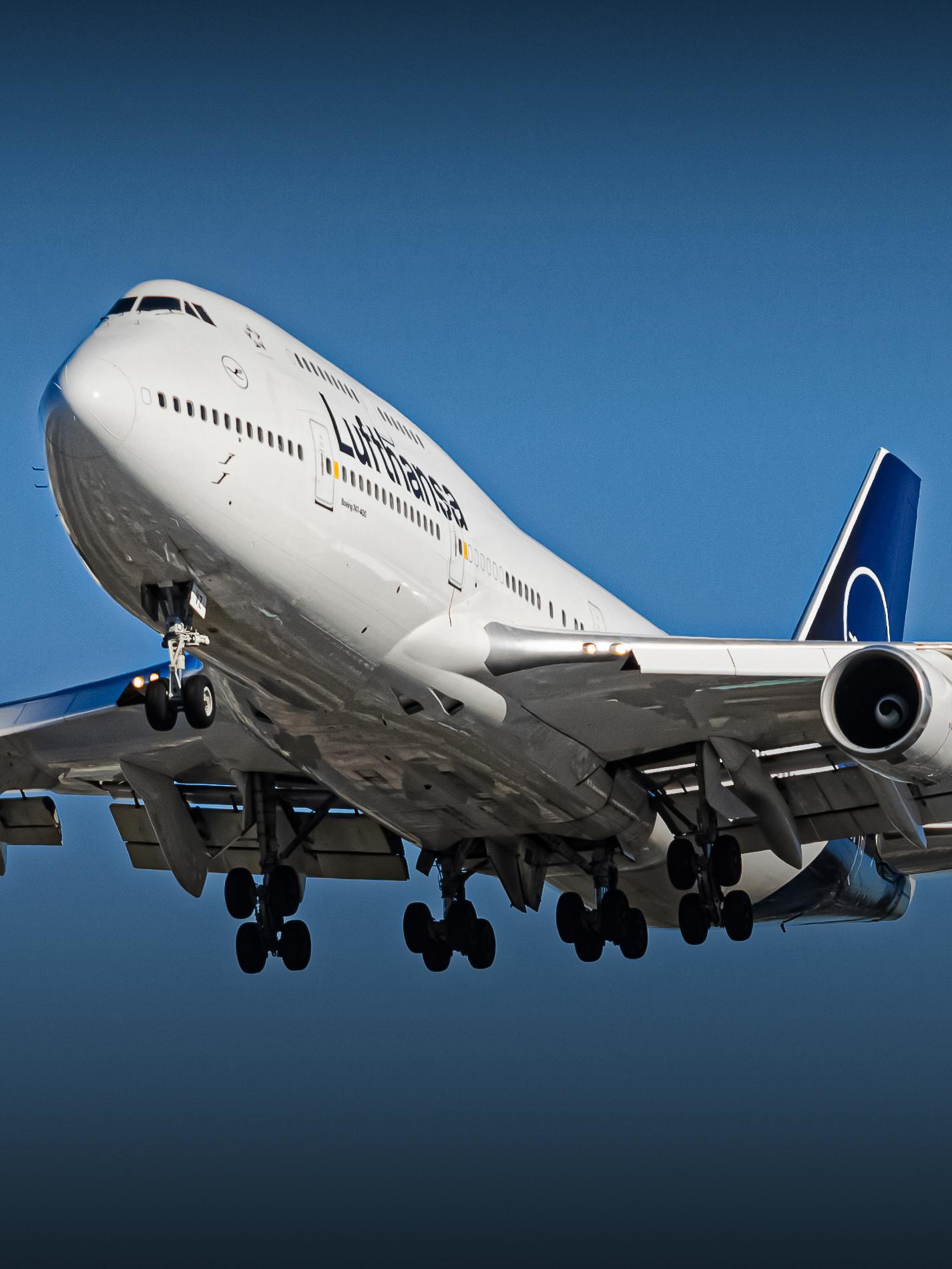  Boeing Hintergrundbild 1426x1901. The Queen
