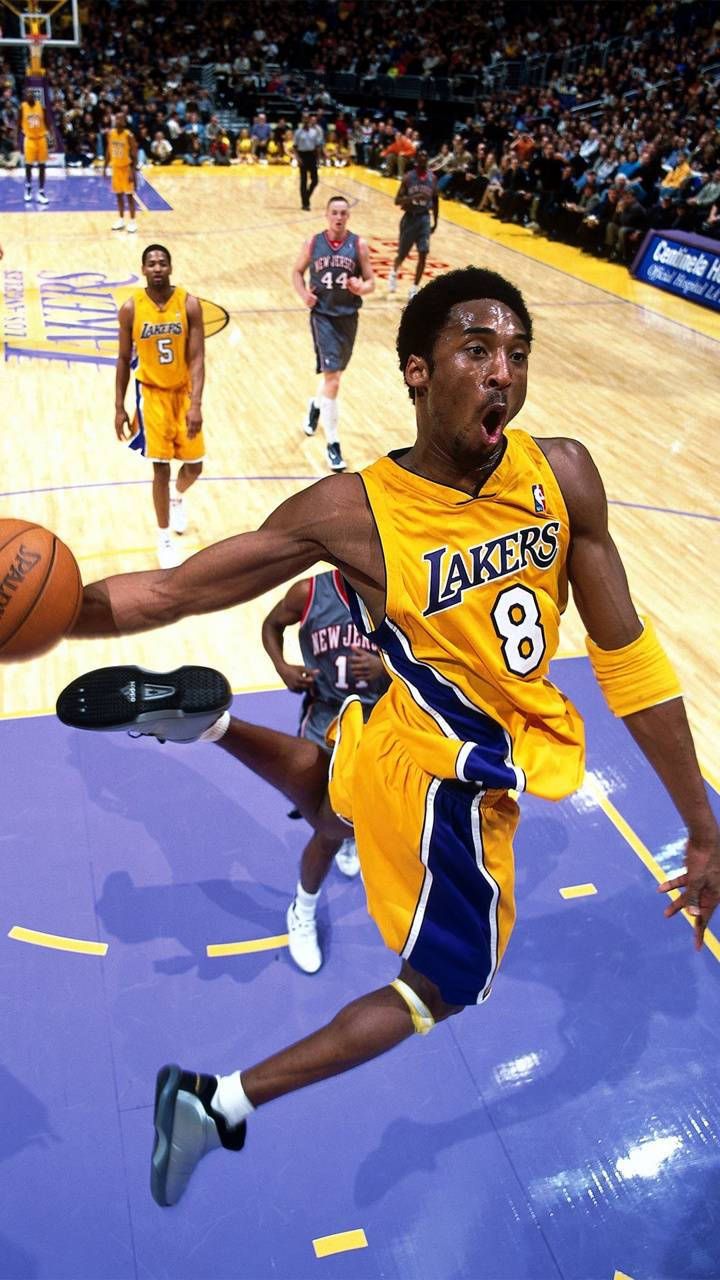  Kobe Bryant Hintergrundbild 720x1280. Download Aesthetic Kobe Bryant Dunk Wallpaper