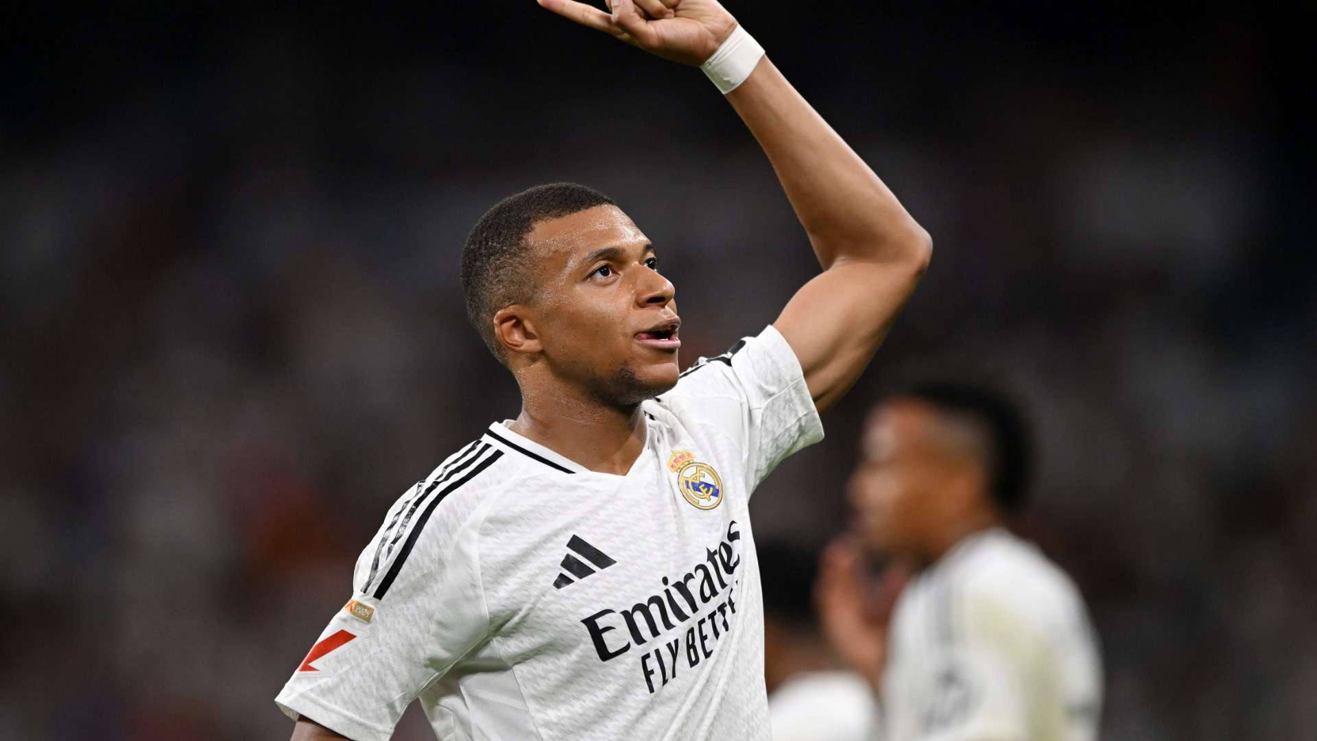  Mbappe Real Madrid Hintergrundbild 1920x1080. Jude Bellingham Rastet Auf Der Tribüne Aus! Kylian Mbappé Erzielt Erstes Liga Tor Für Real Madrid. Goal.com Deutschland