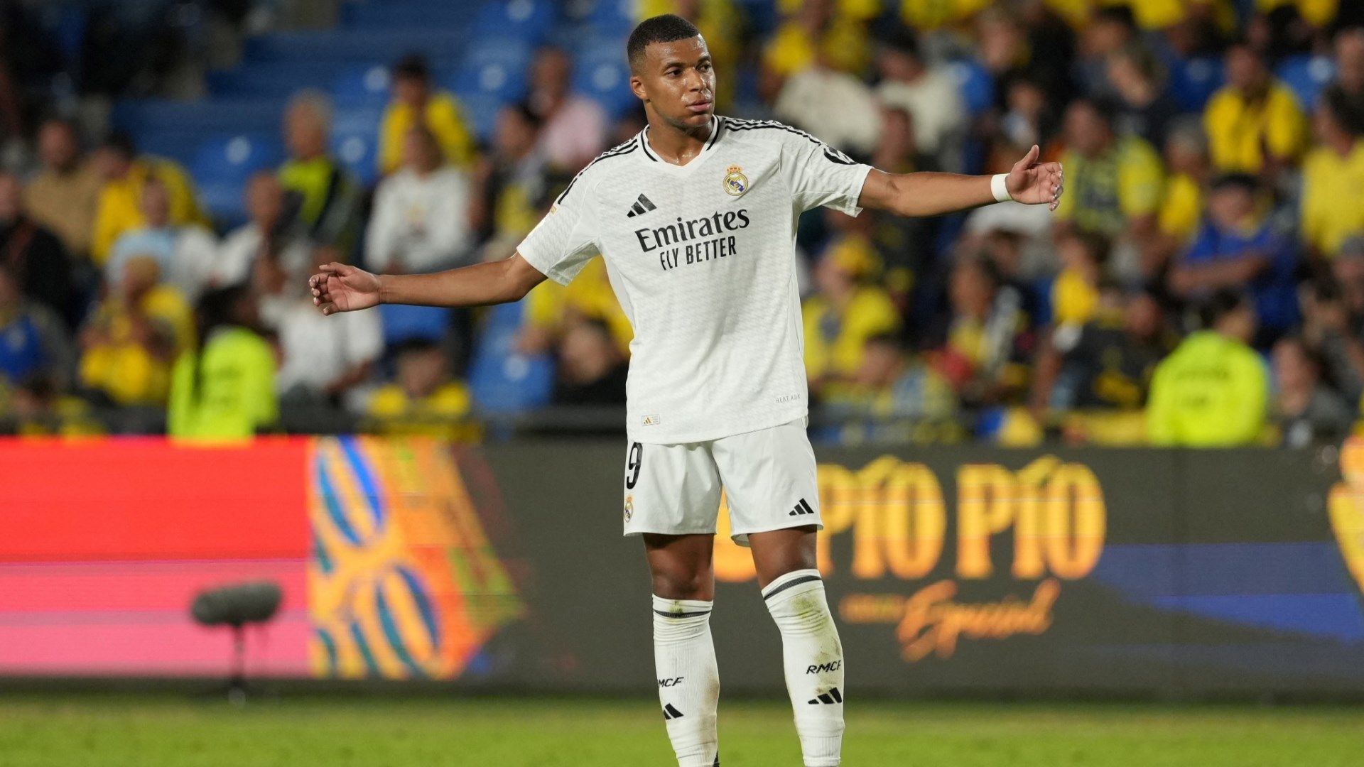  Mbappe Real Madrid Hintergrundbild 1920x1080. Bei Real Madrid auf dem Boden der Tatsachen gelandet: Kylian Mbappé nach drei torlosen Spielen am Stück heftig kritisiert. Goal.com Deutschland