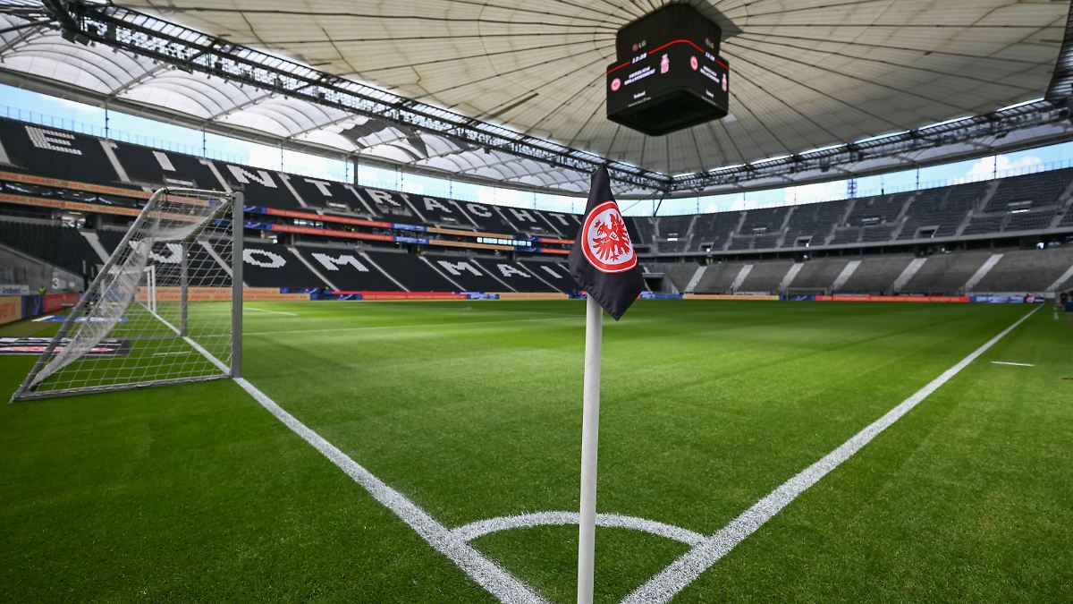  Eintracht Frankfurt Hintergrundbild 1200x675. UEFA Europa Conference League: Eintracht Frankfurt live bei RTL