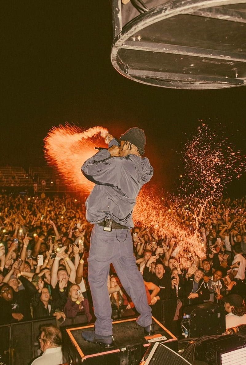  Travis Scott Hintergrundbild 800x1184. TRAVIS SCOTT WALL, concert, destiny, game, night, orange, path, travis scott, HD phone wallpaper