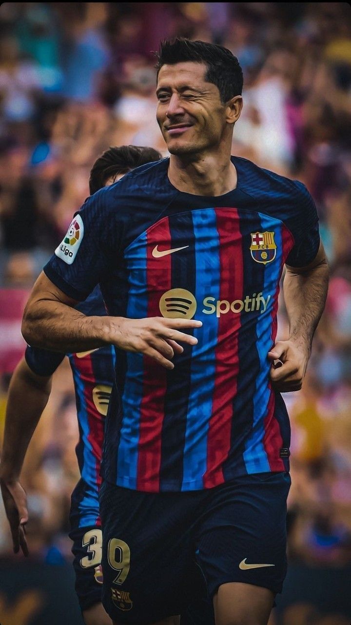  Fusballer Barca Hintergrundbild 720x1280. Football wallpaper