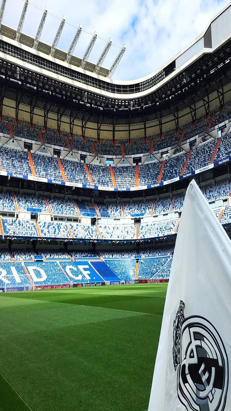  Real Madrid Stadion Hintergrundbild 800x1423. Real madrid, real madrid, santiago bernabeu, stadium, HD phone wallpaper