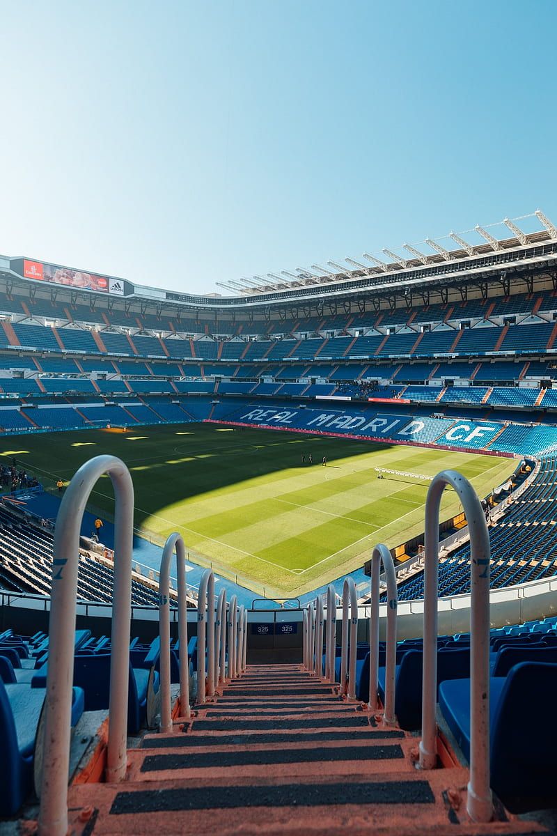  Real Madrid Stadion Hintergrundbild 800x1200. HD real madrid stadium wallpaper