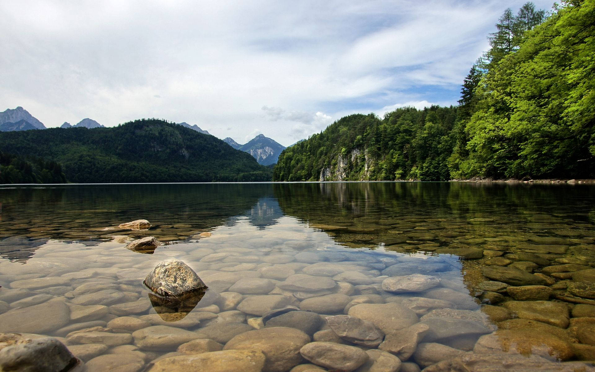  Lake Antorno Hintergrundbild 1920x1200. Download Lake View With Crystal Clear Water Wallpaper