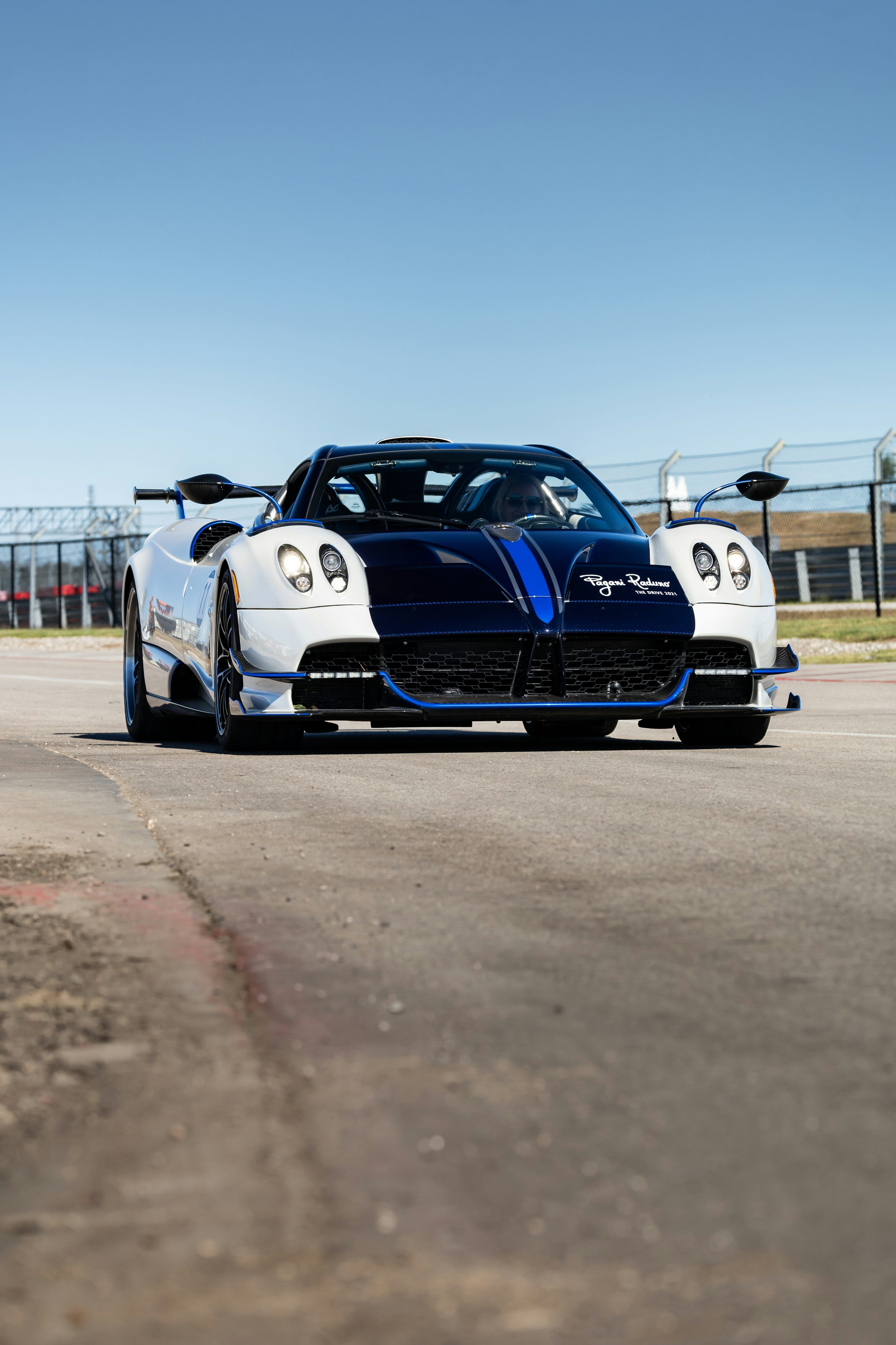  Pagani Hintergrundbild 3000x4500. Pagani Huayra Picture. Download Free Image