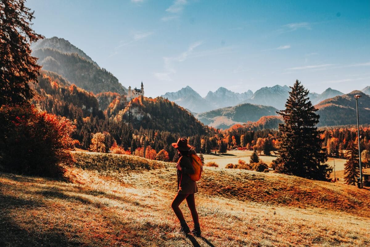  Herbst Schöne Landschaft Hintergrundbild 1200x800. Goldener Herbst in den Alpen: Nachhaltige Hotels & Destinationen