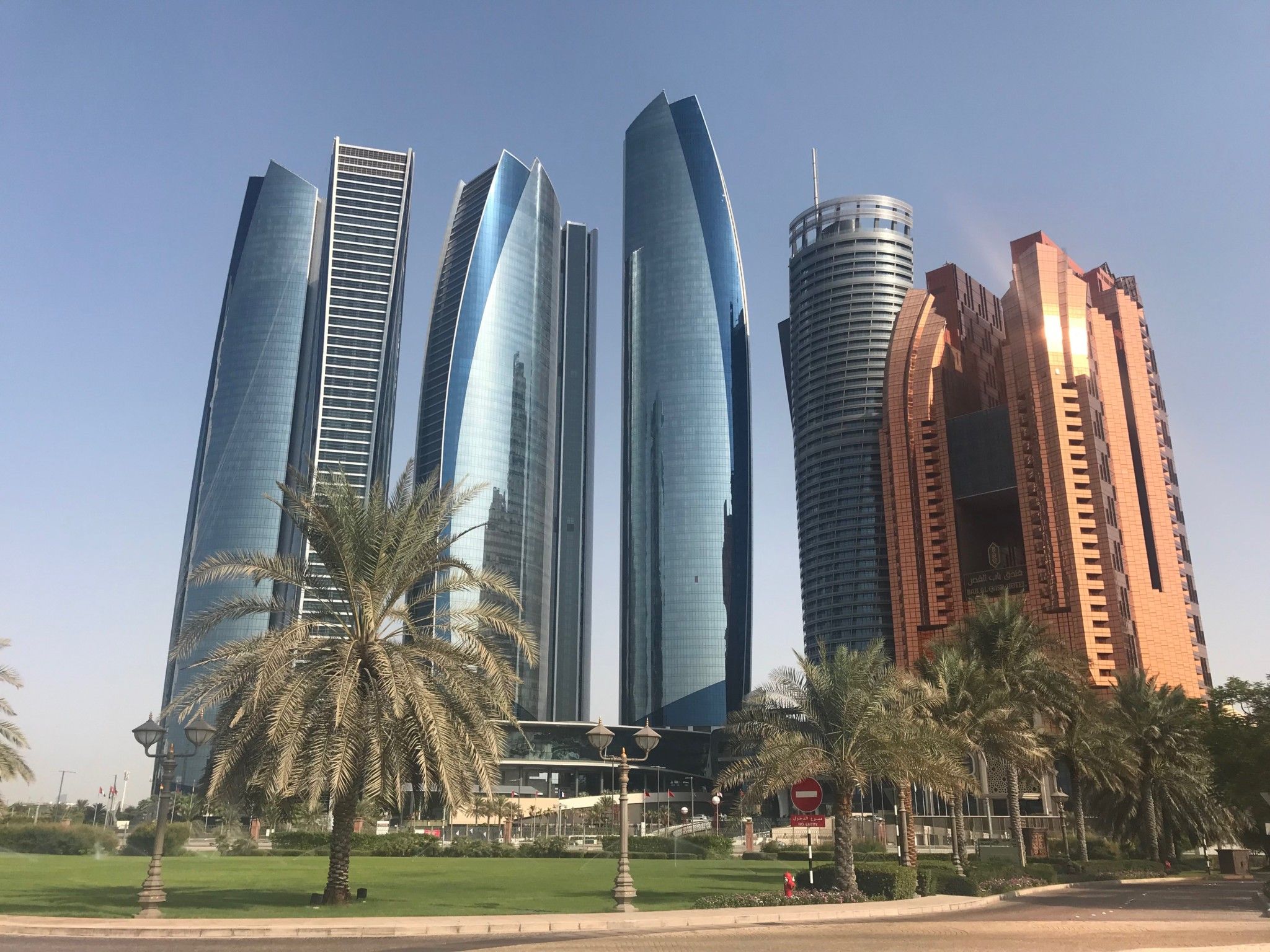  Abu Dhabi Tower Hintergrundbild 2048x1536. What To Do On A Long Layover In ABU DHABI, UAE