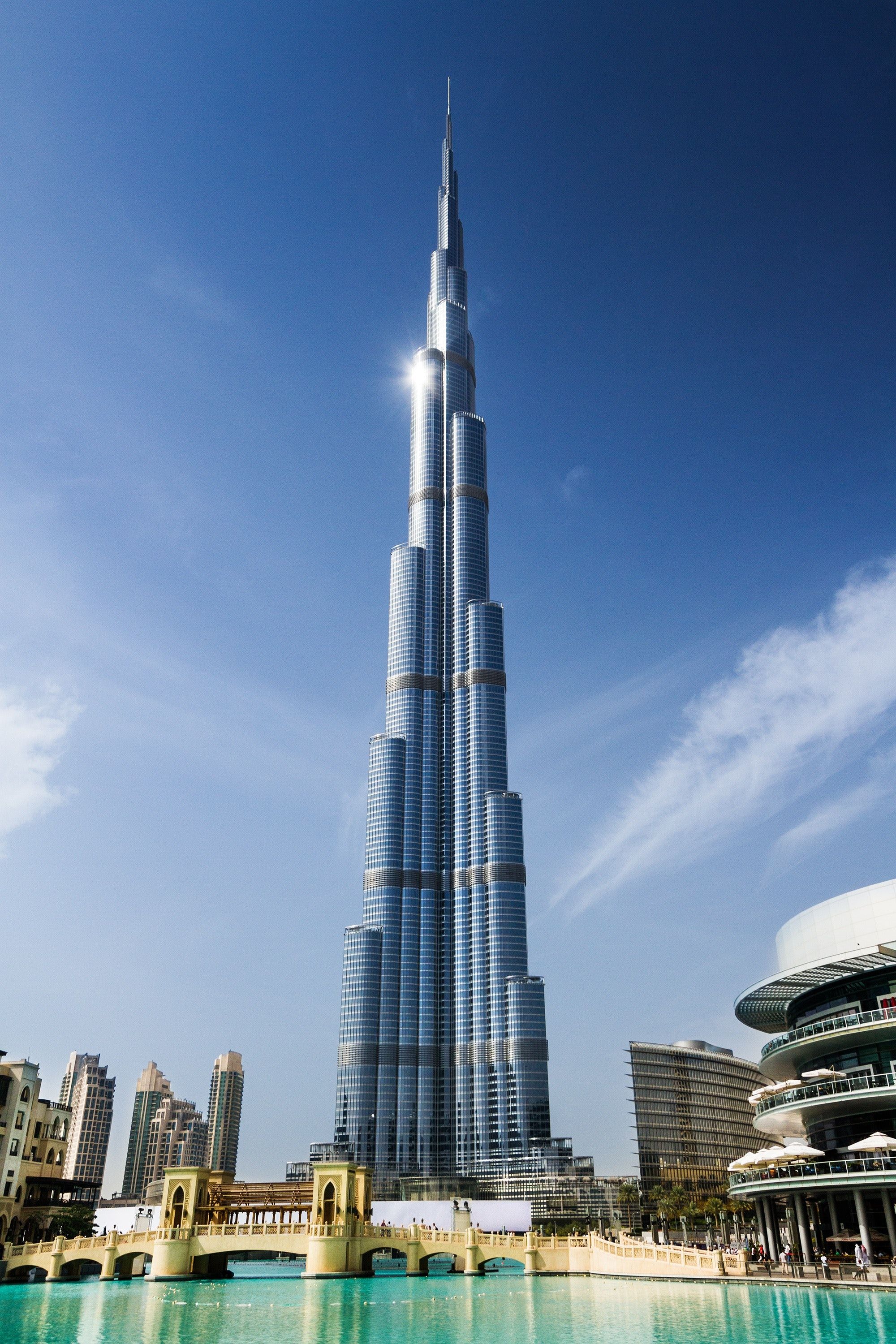  Abu Dhabi Tower Hintergrundbild 2000x3000. Burj Khalifa Bilder Und Fotos · Kostenlos Downloaden · Stock Fotos