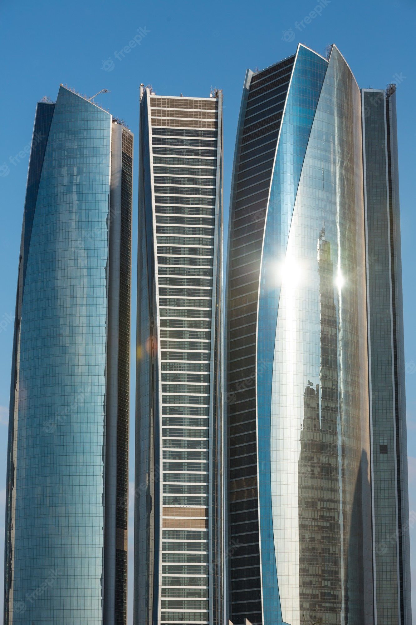  Abu Dhabi Tower Hintergrundbild 1333x2000. Dubai Gebaeude Bilder Download auf Freepik