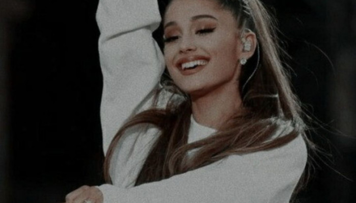  Handy Ariana Grande Hintergrundbilder